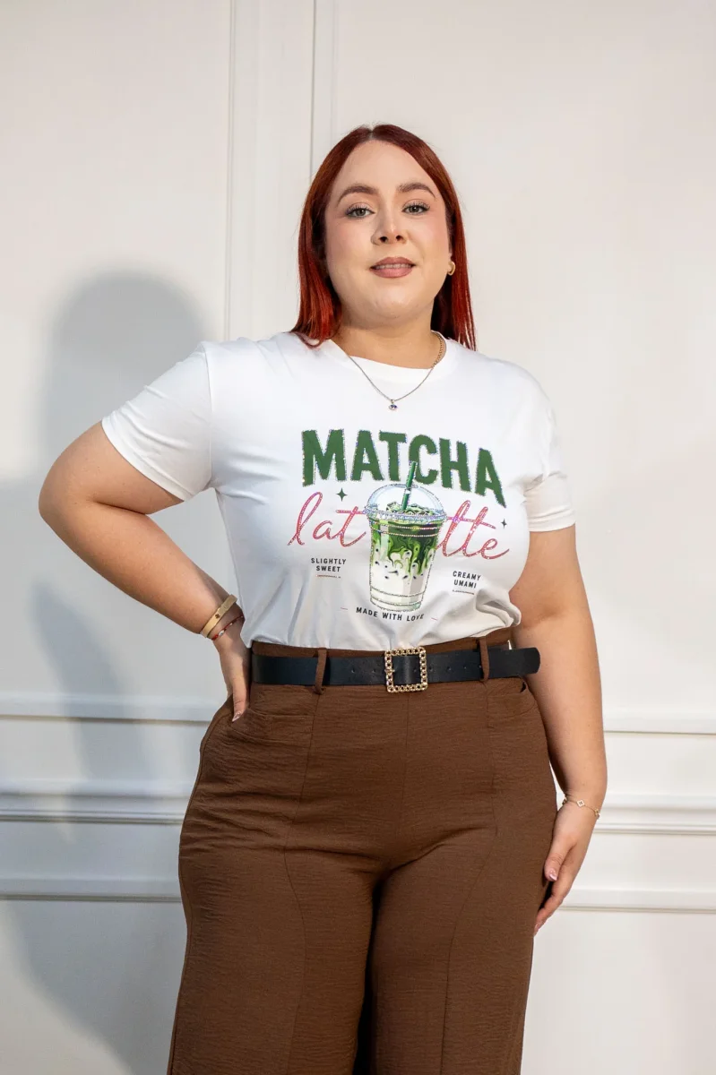 Playera Matcha Latte Curvy Blanco
