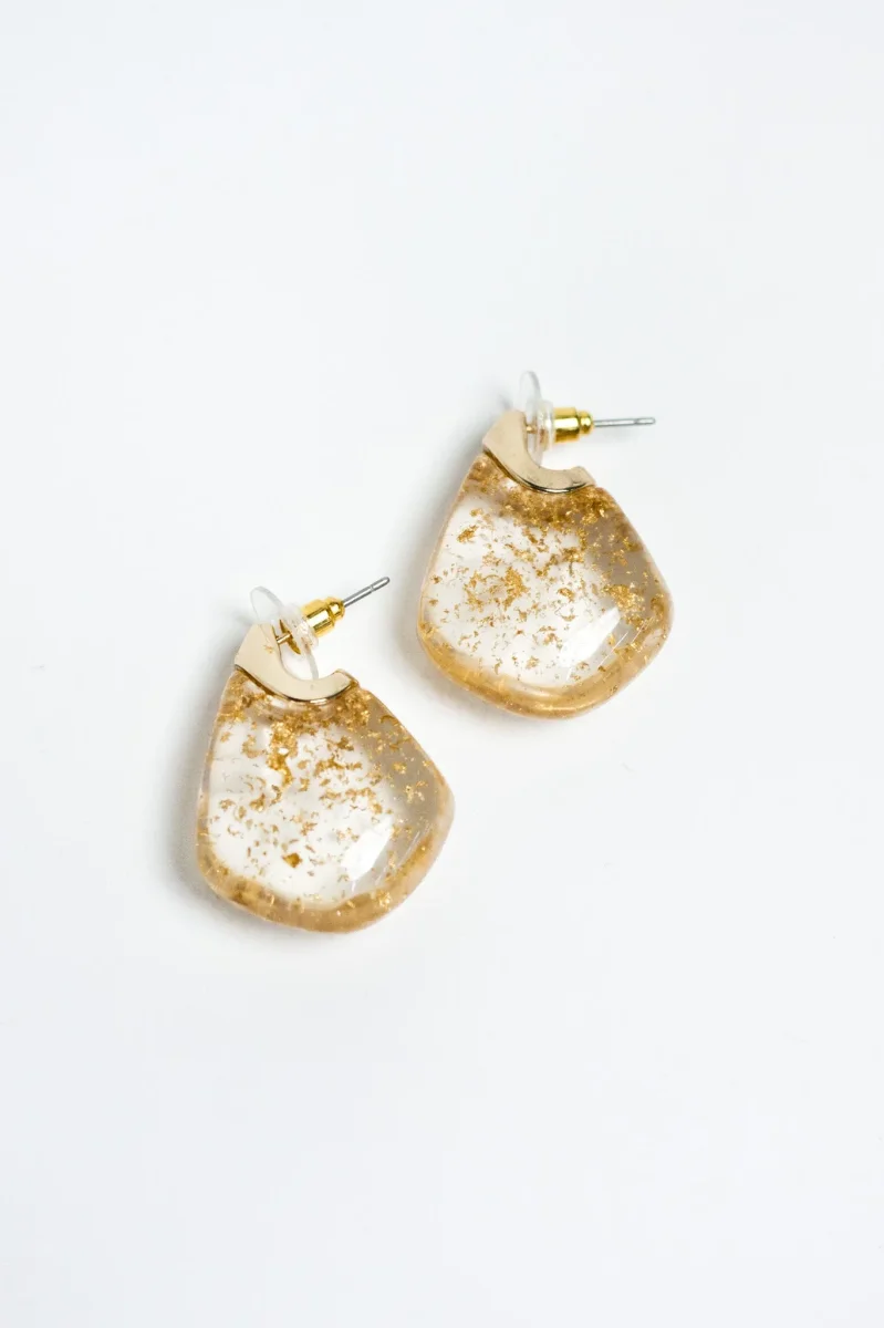 Aretes Gota Resina Dorada con Hojuelas - Imagen 2