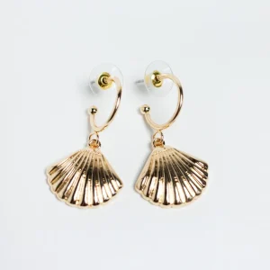 Aretes Argolla con Dije Concha Dorado
