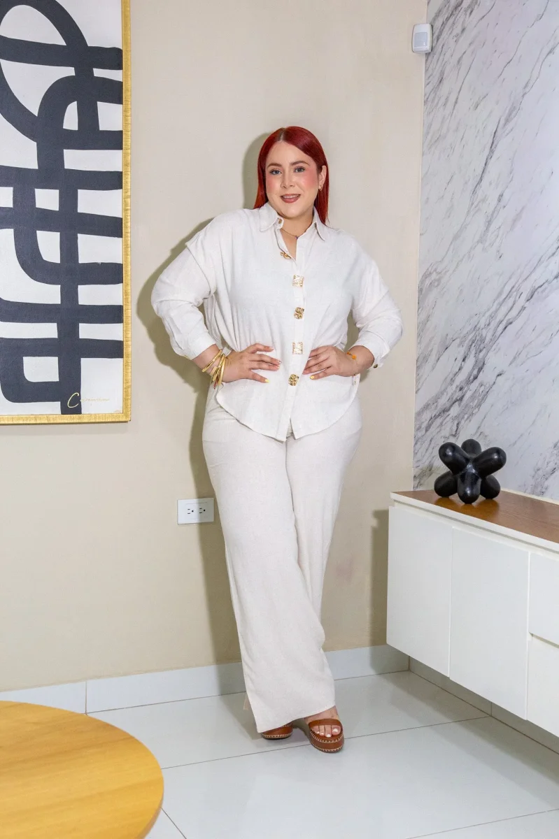 Camisa Curvy Lino Manga Larga Botones Cuadrados Dorados Beige - Imagen 6