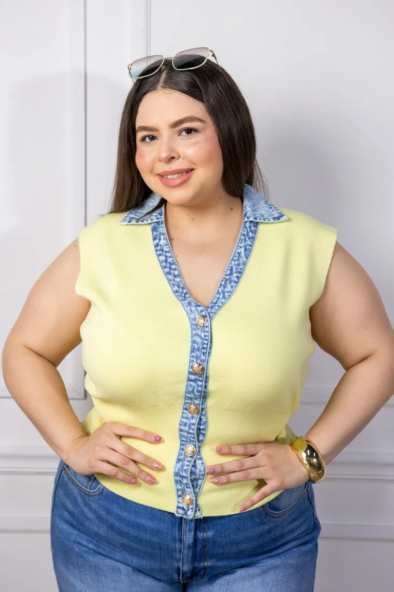 Chaleco Curvy Canalado con Detalle Denim Amarillo - Imagen 4