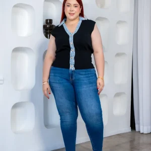 Chaleco Curvy Canalado Cuello Denim Negro