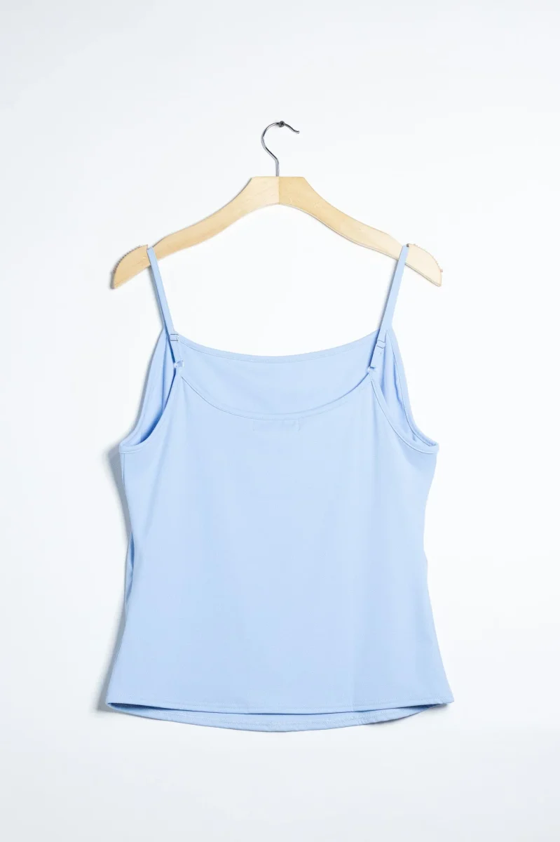 Blusa Curvy Camisola Tirantes Licra Azul Cielo Básica - Imagen 4