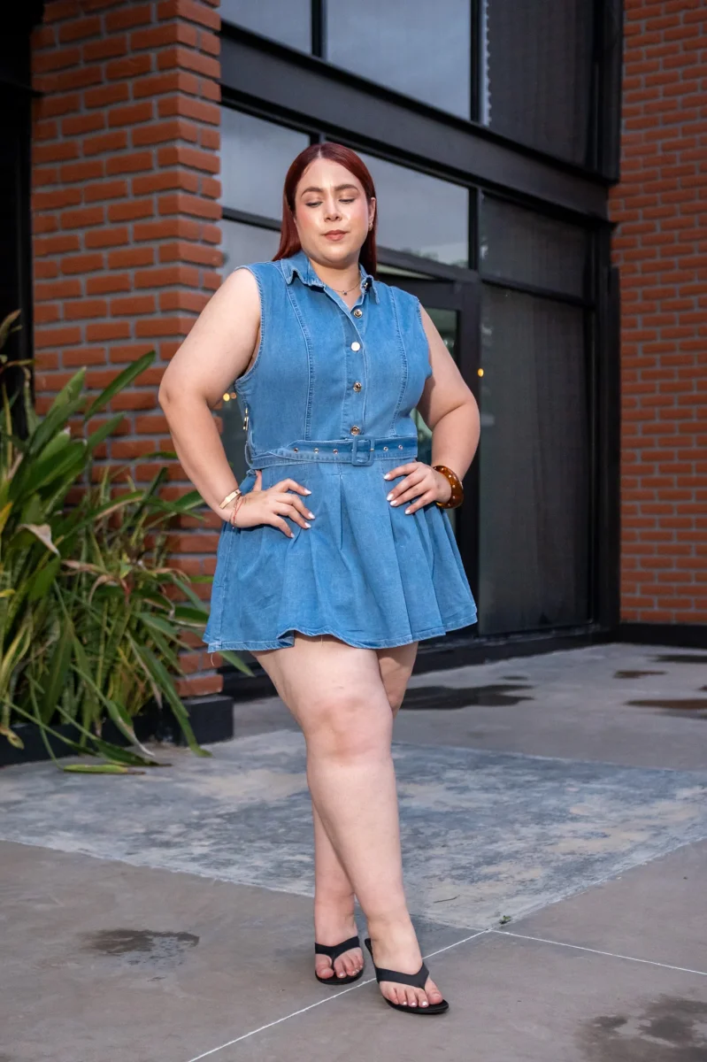 Vestido Corto Denim con Lazo Curvy Claro - Imagen 5