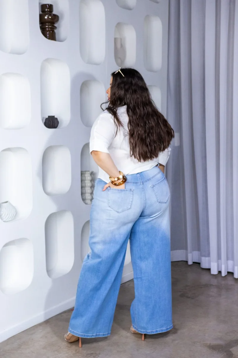 Camisa Curvy Crop Lino Manga Corta Botones Dorados Blanco - Imagen 9
