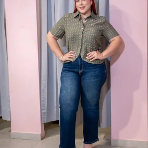 Camisa Curvy con Cuello Camisero Polka Dots Manga Corta Olivo
