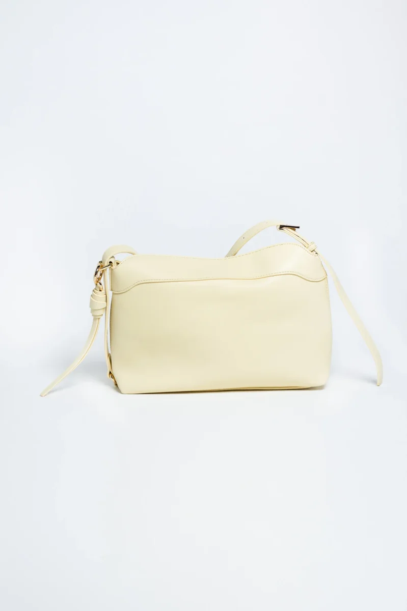 Bolsa Hobo Lisa Básica Amarillo Mantequilla - Imagen 5
