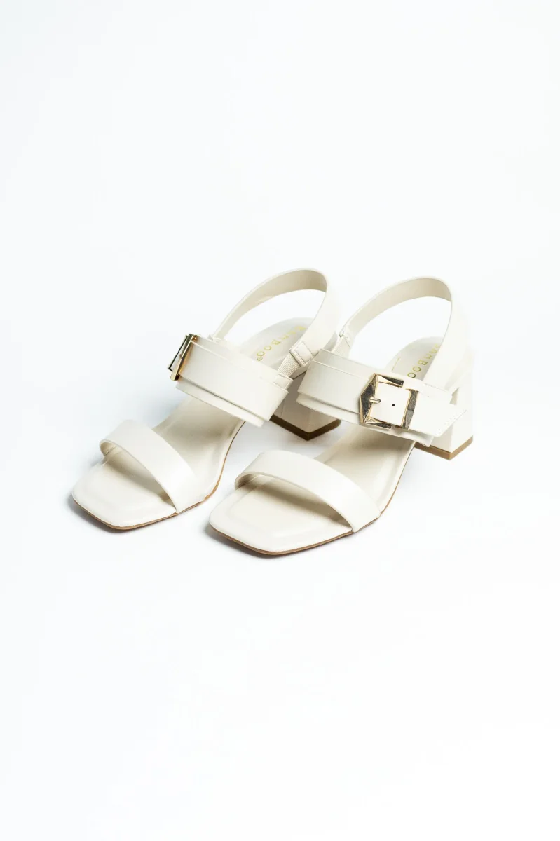 Zapatilla tiras hebilla blanca para mujer - Imagen 3