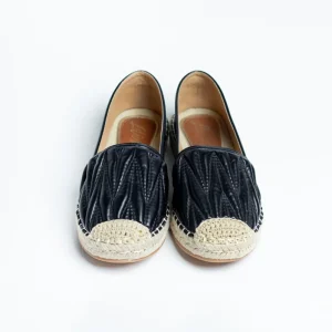 Alpargatas con textura negra