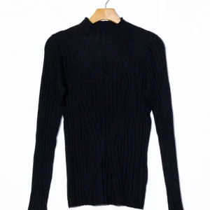 Blusa Curvy Básica Texturizada Negra Versátil Atemporal