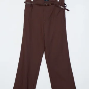 Pantalón Curvy Recto Vestir Café con Cinto Realza Glúteos