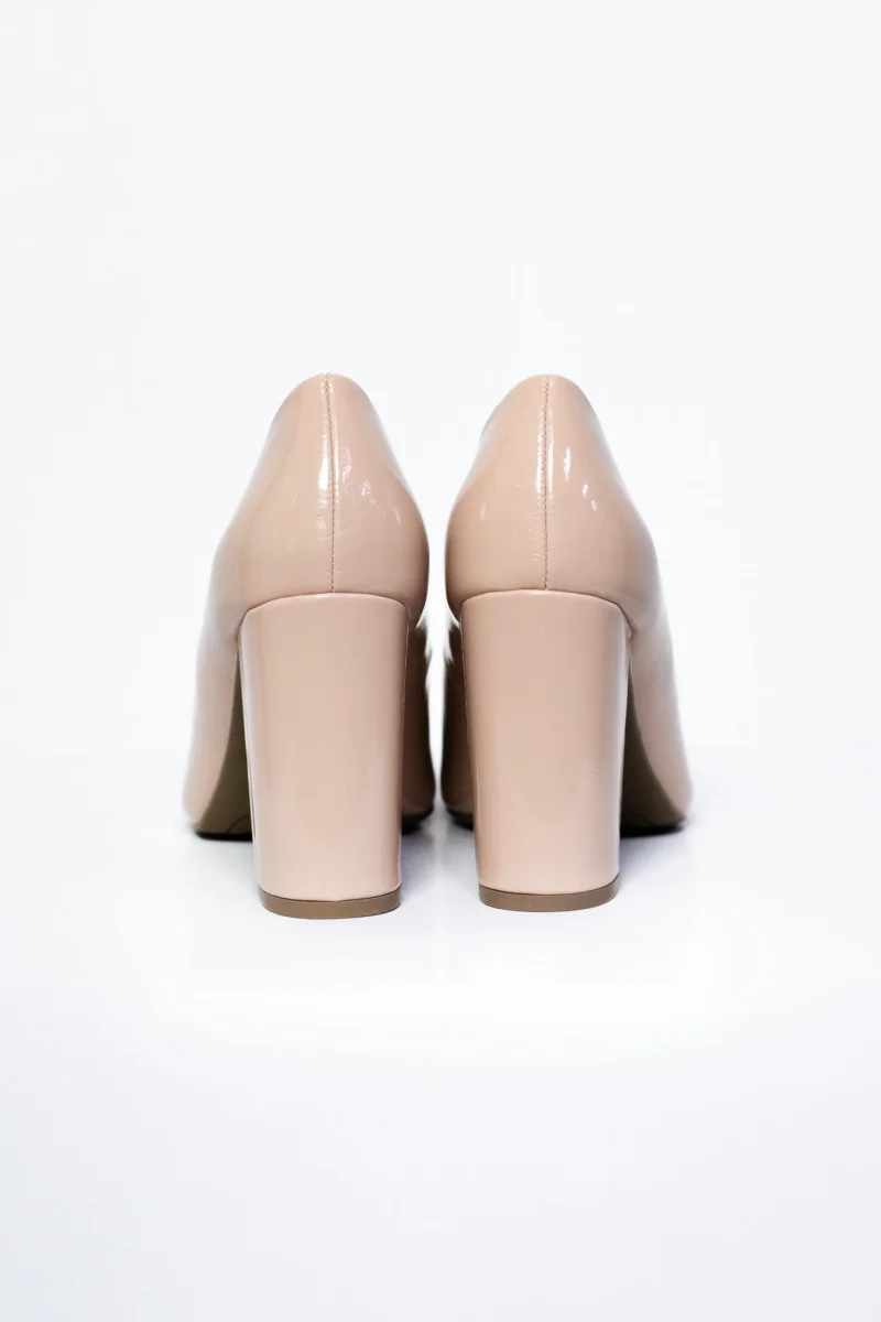 Stilettos Nude Curvy de Punta Fina | Zapatillas Clásicas Estilizadoras - Imagen 5