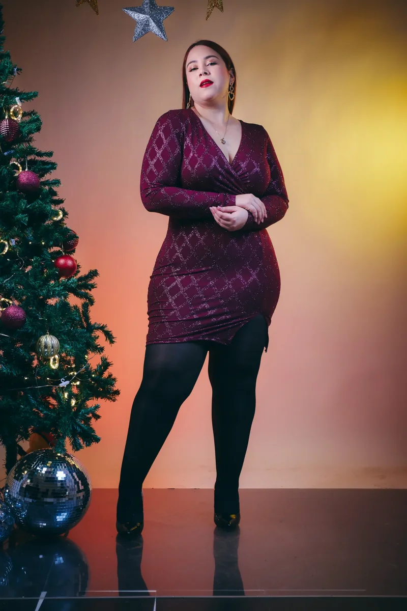 Vestido con Brillos Tinto Plus Size para Mujer - Imagen 4