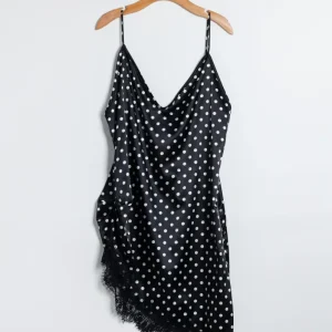 Blusón Curvy Satín Polka Blanco y Negro Femenino Versátil