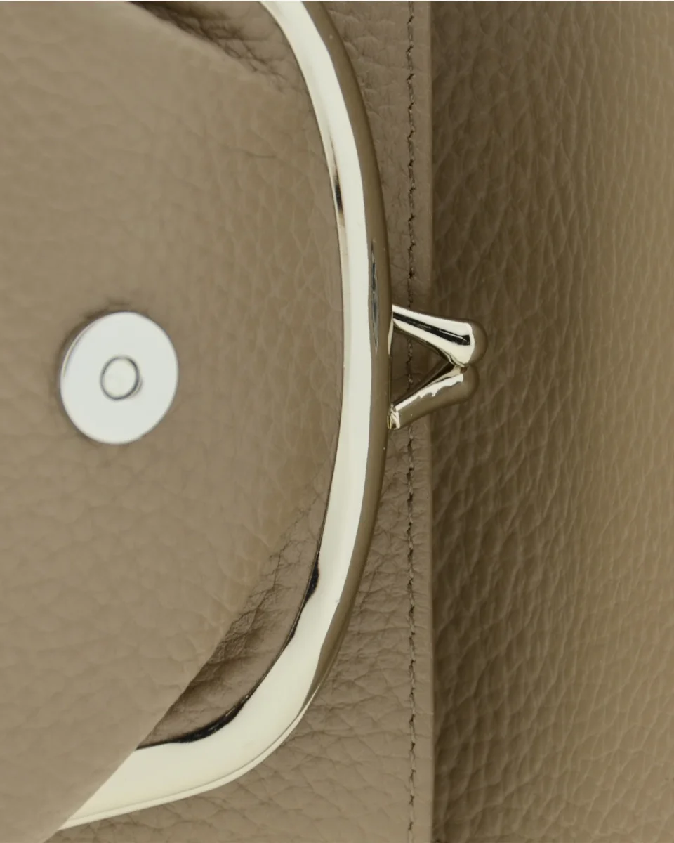 Nude — Monedero de mujer con boquilla - Imagen 7