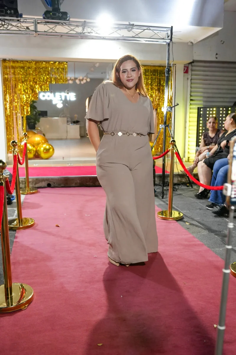 Pantalón Curvy Palazzo Liso Beige Atemporal Versátil Elegante - Imagen 7