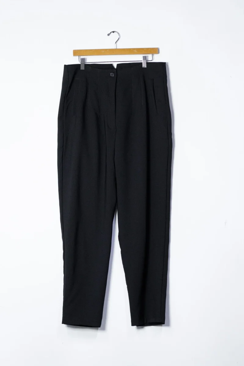 Pantalón Curvy Tipo Zara Negro Tiro Alto con Pinzas Estiliza - Imagen 4