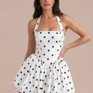 Vestido corto de lunares con falda volumen