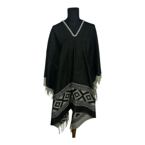 Poncho guarda pampa FA. 24-Negro / Crudo.