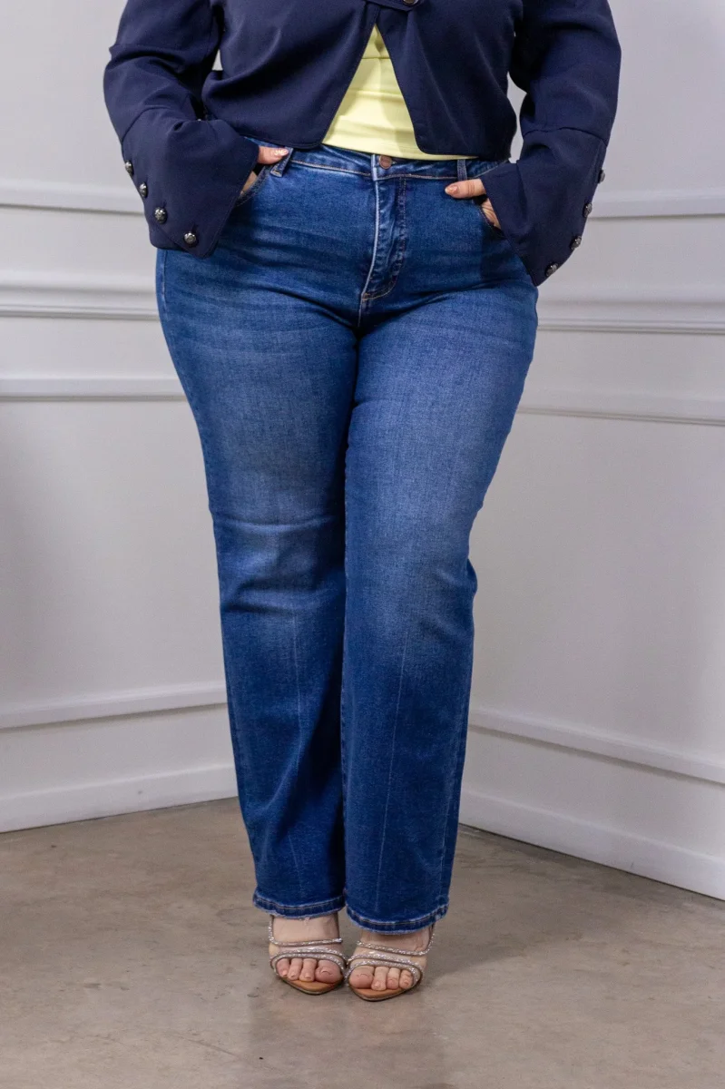 Jeans Curvy Recto Crop Cintura Alta Azul Oscuro - Imagen 9