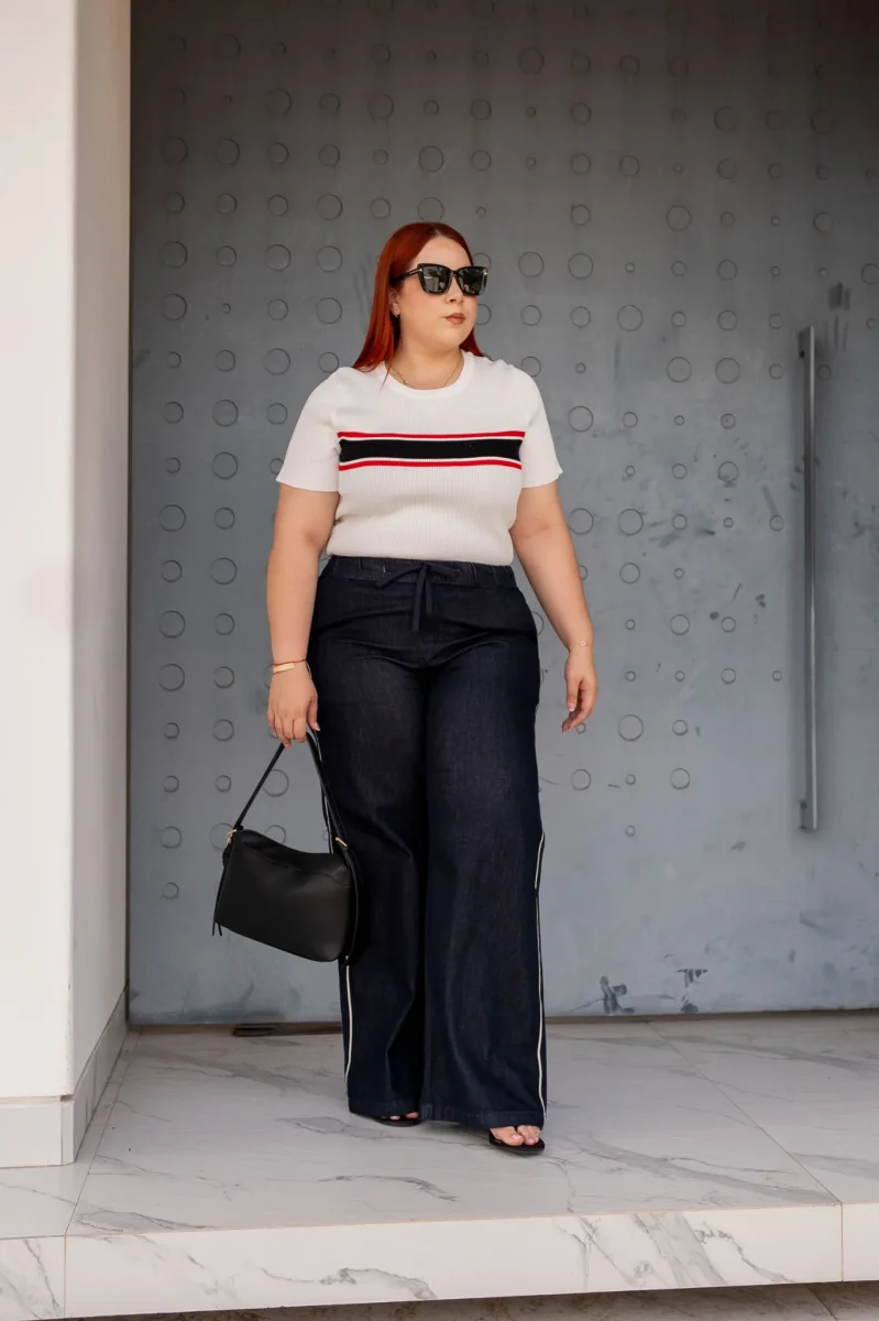 Jeans High Rise con Franja Lateral Curvy Oscuro - Imagen 2