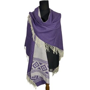 Ruana atravesada FA. 23-Pamp-Violeta Crudo