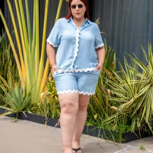 Set Blusa y Short Curvy con Bordado Azul