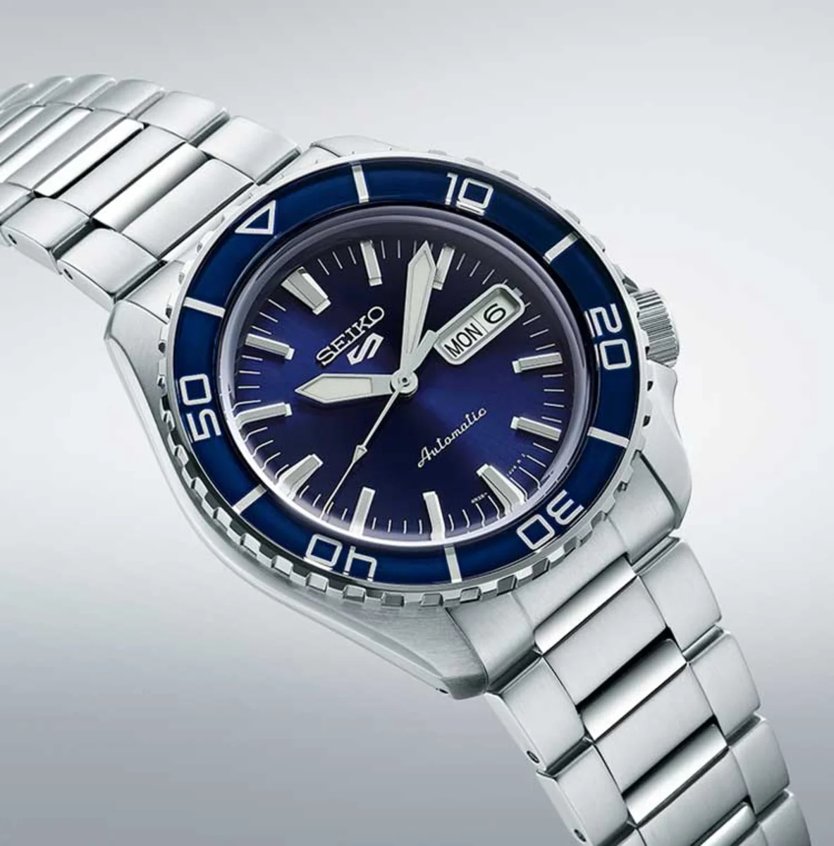SEIKO Sports SKX Series esfera Azul SRPK97K1 - Imagen 4