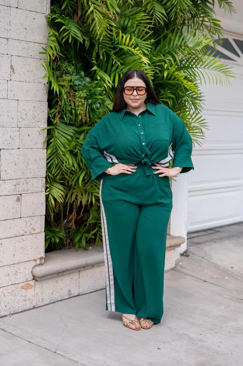 Set Camisa y Pantalón Rayas Verticales Curvy Verde - Imagen 2
