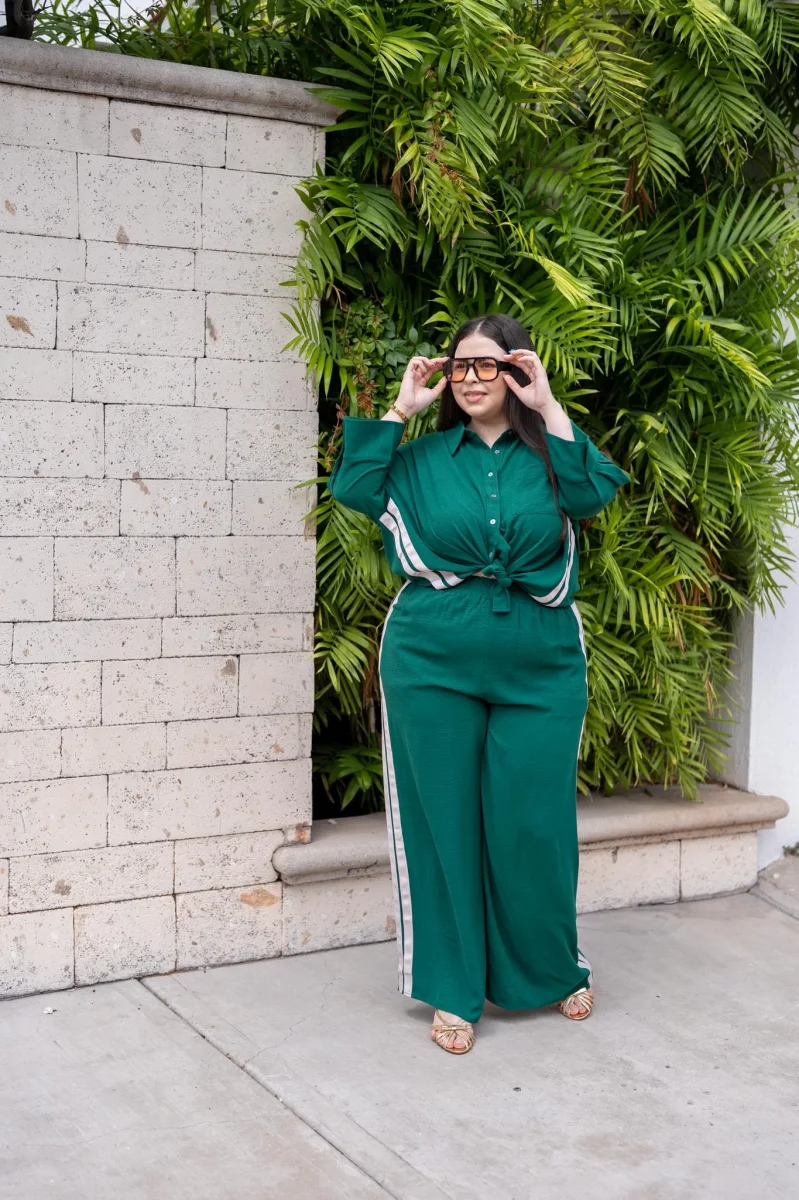 Set Camisa y Pantalón Rayas Verticales Curvy Verde - Imagen 4