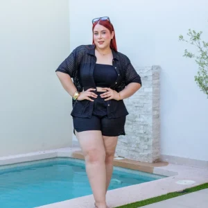 Set Curvy Cover Up Camisa y Short Crochet Calado Negro