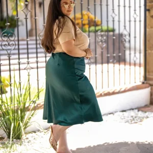 Falda Midi Satín Lisa Curvy Verde Olivo