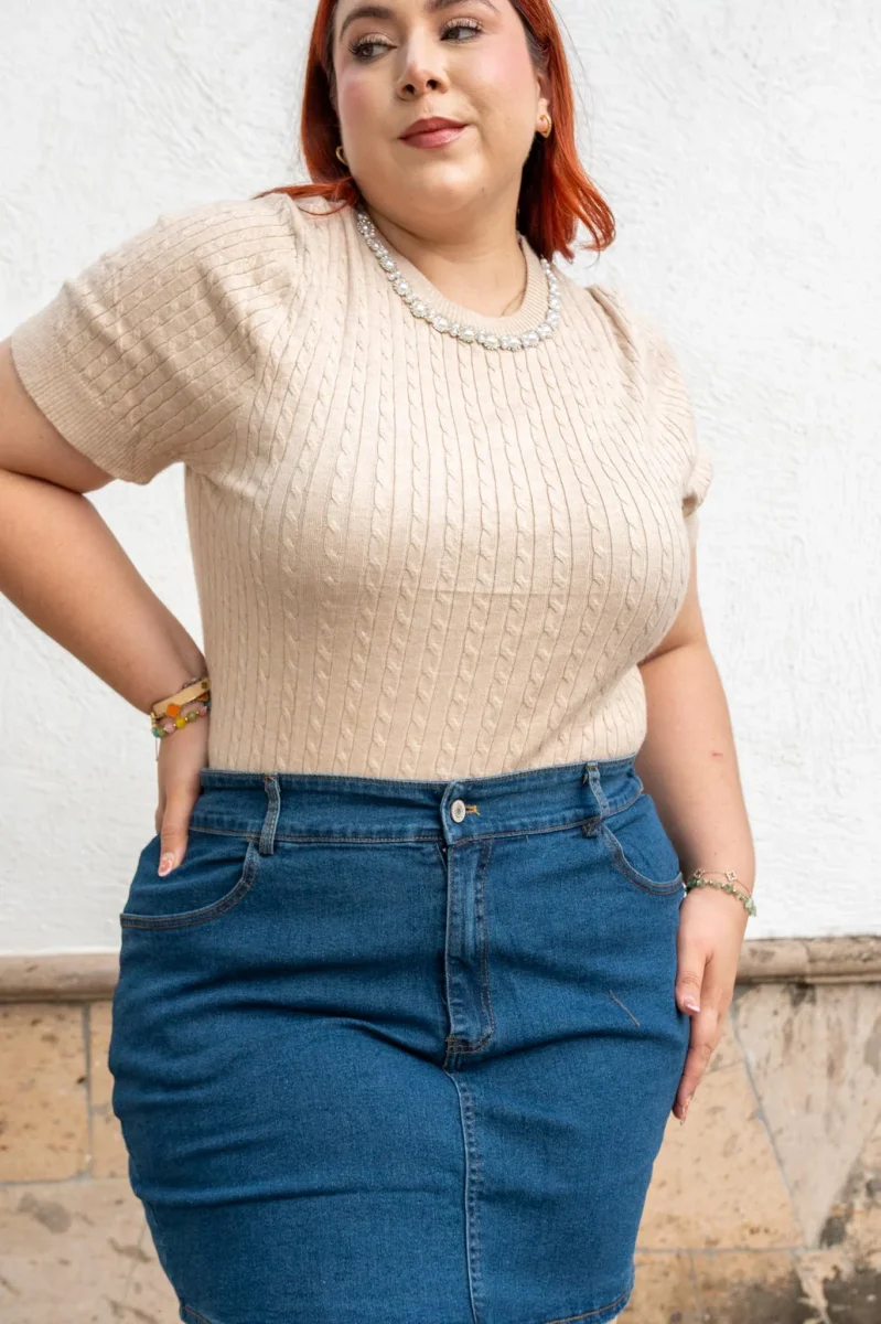 Blusa Curvy Tejido Canalado Textura Piedra Beige - Imagen 4