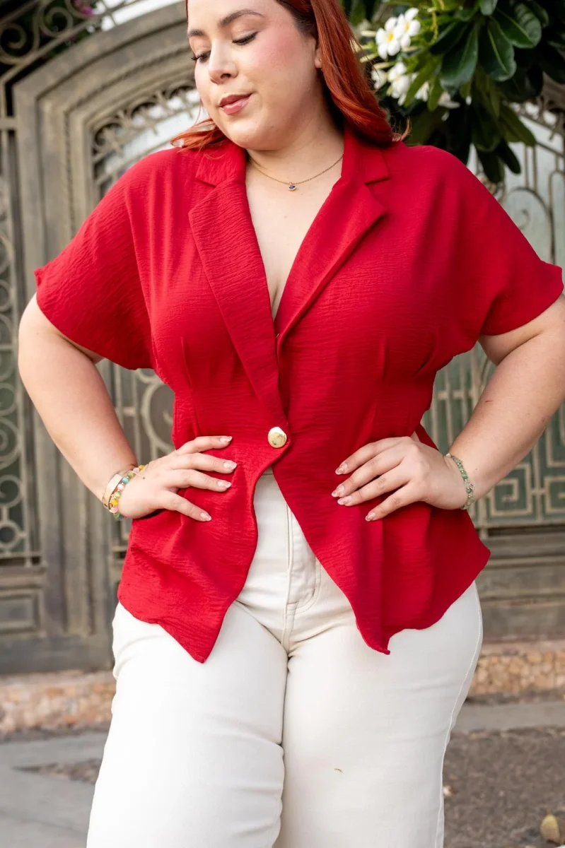 Blusa Cruzada Curvy Solapa Botón Manga Corta Rojo - Imagen 2