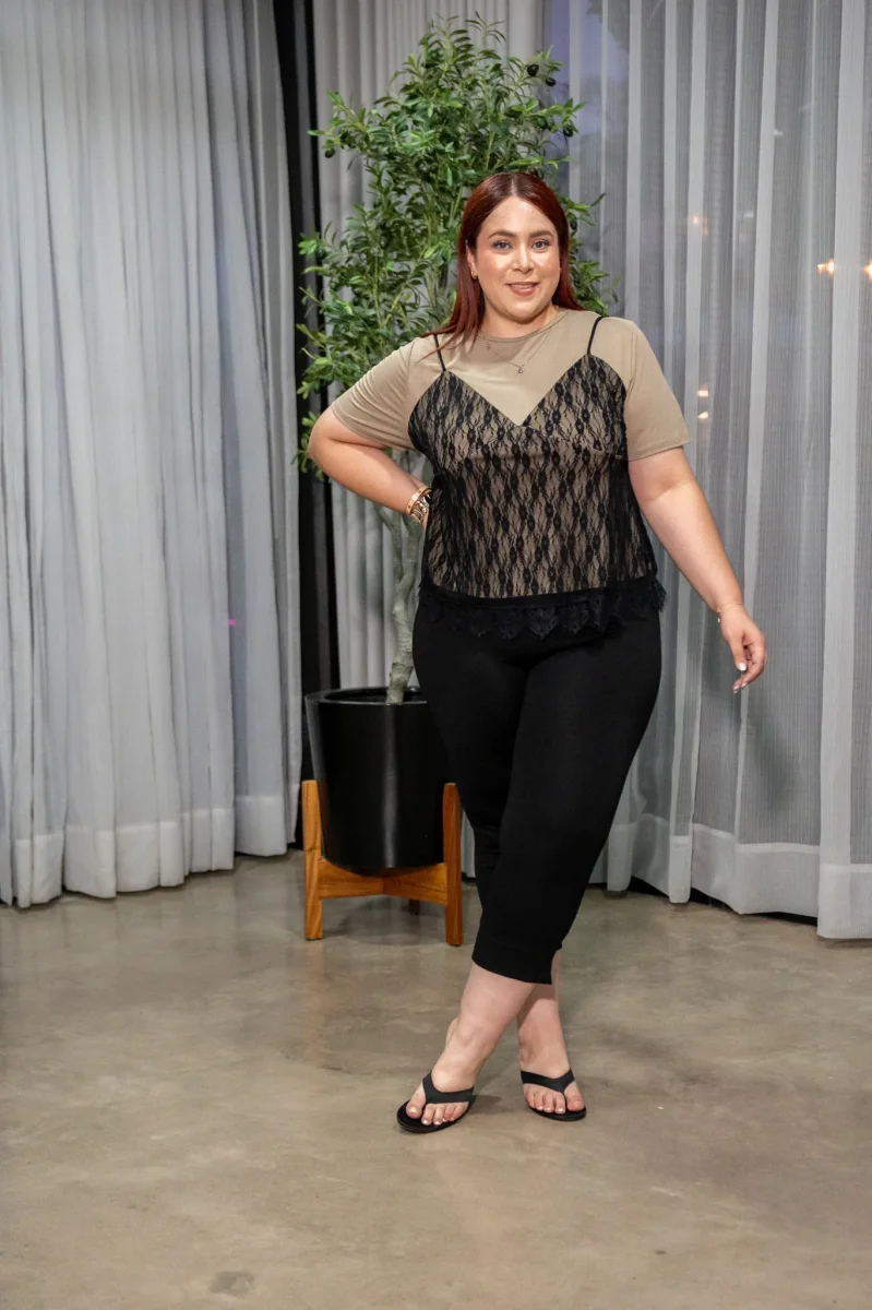 Blusa con Corset de Encaje Curvy Cafe - Imagen 8
