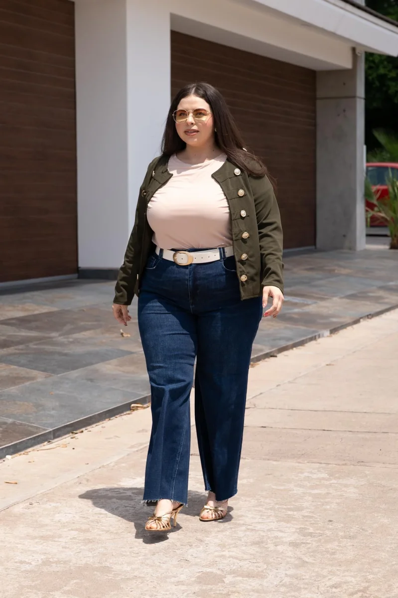 Blusa Curvy Licra Cuello Redondo Manga Corta Beige Oversize - Imagen 4