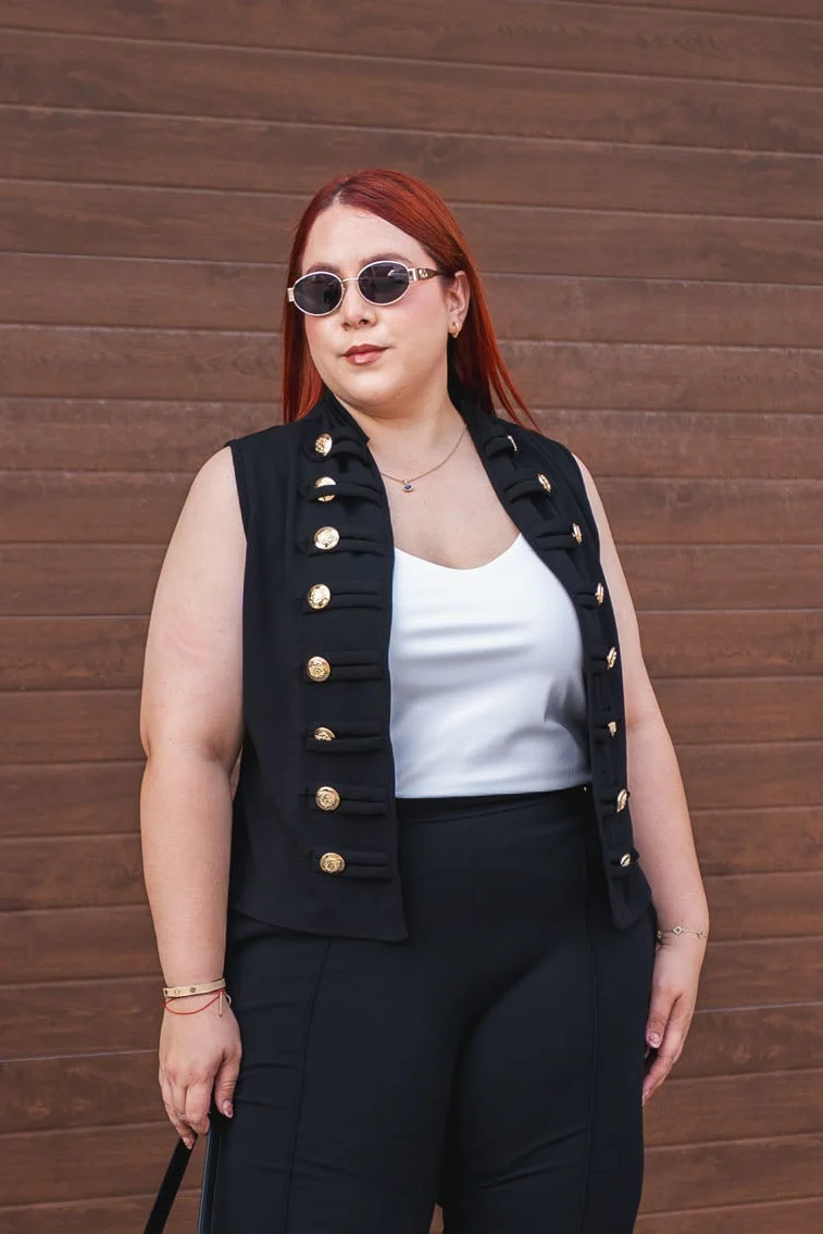 Chaleco Detalle Botones Curvy Negro - Imagen 2