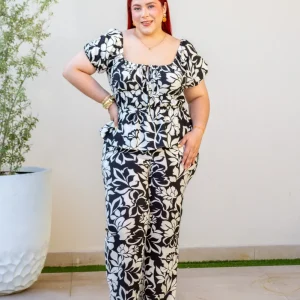 Set Curvy con Top Peplum Floral Blanco y Negro