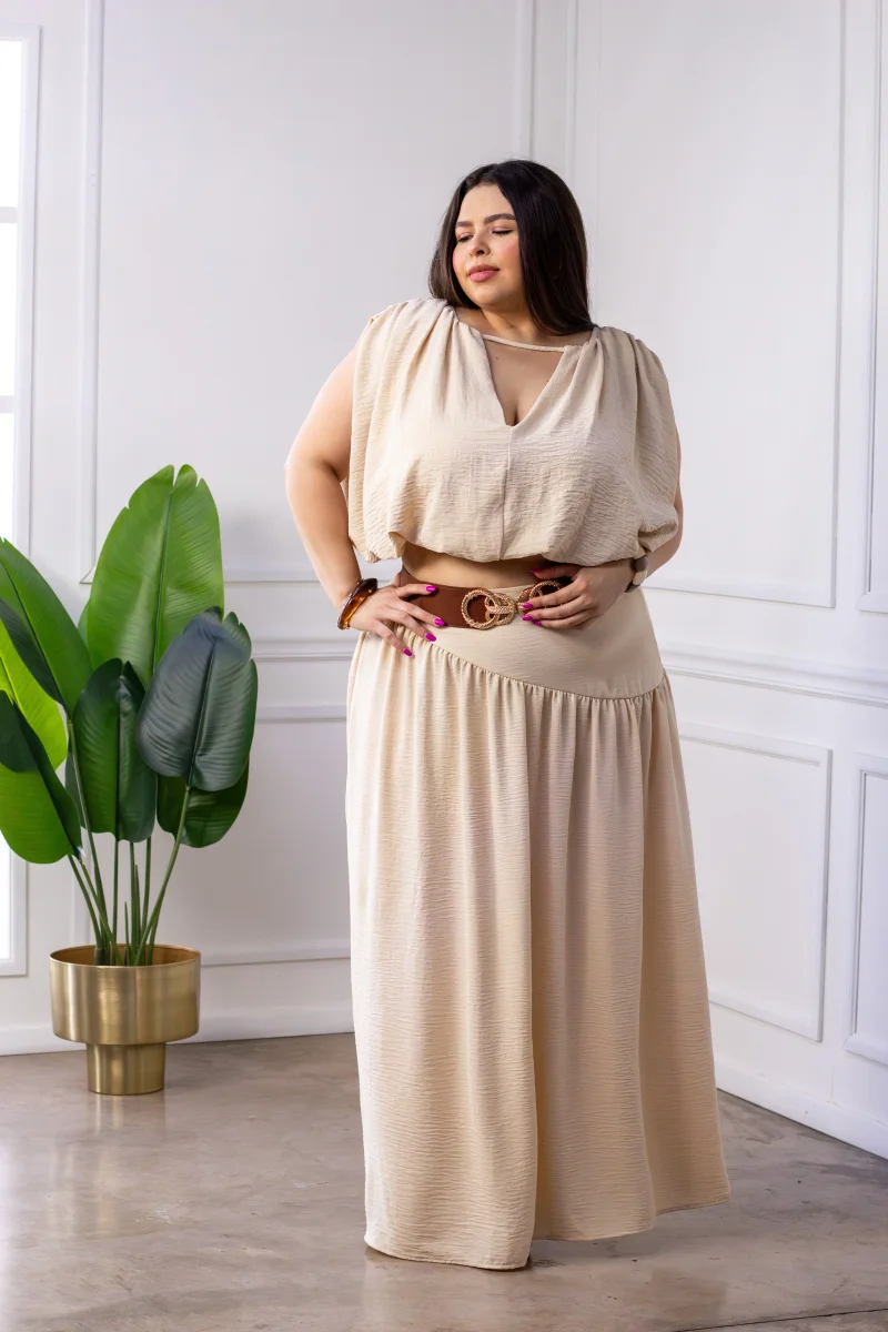 Conjunto Curvy Top Sin Manga + Falda Maxi Beige - Imagen 5