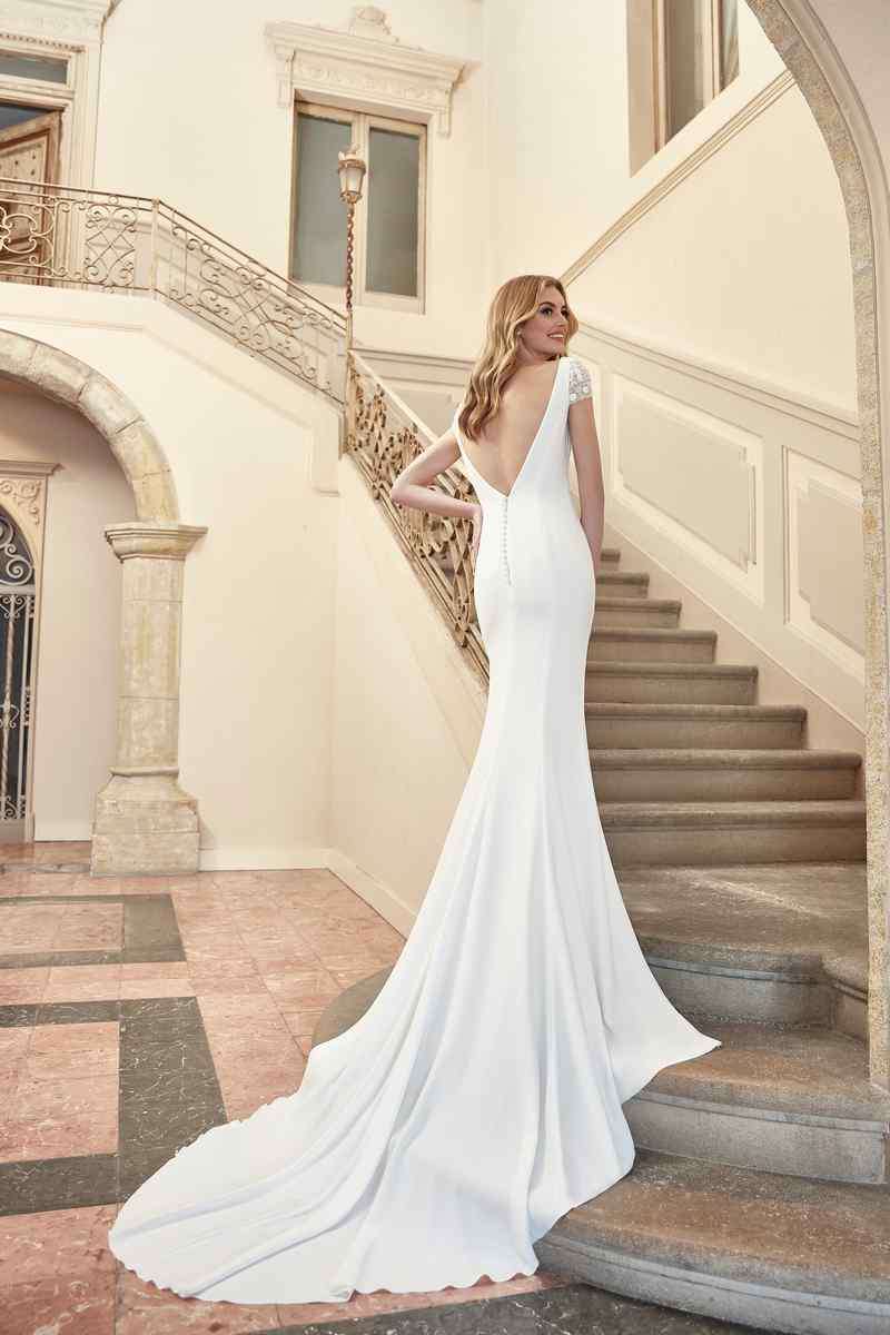 Vestido de Novia de Crepé con manga joya. - Imagen 3