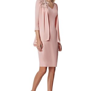 Vestido corto rosa palo con capelina para invitada o mamá de comunión.