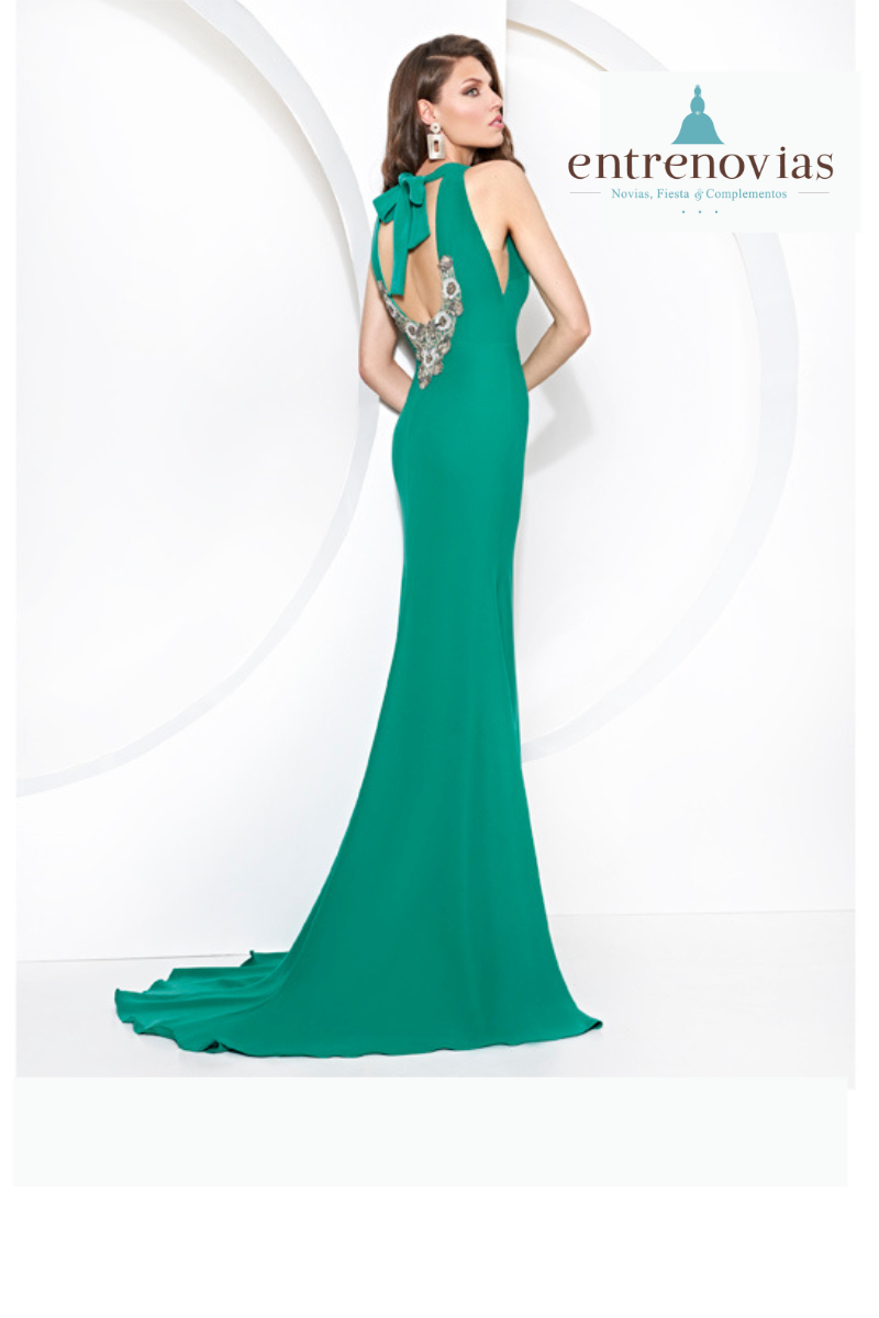 Vestido largo de invitada en crepé con espalda descubierta. - Imagen 3