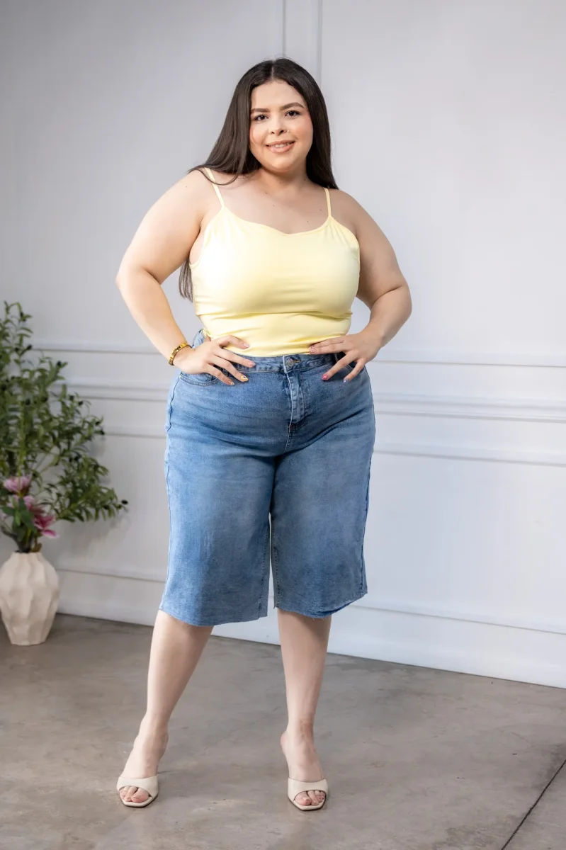 Bermuda Curvy Denim Deslavado Claro - Imagen 9