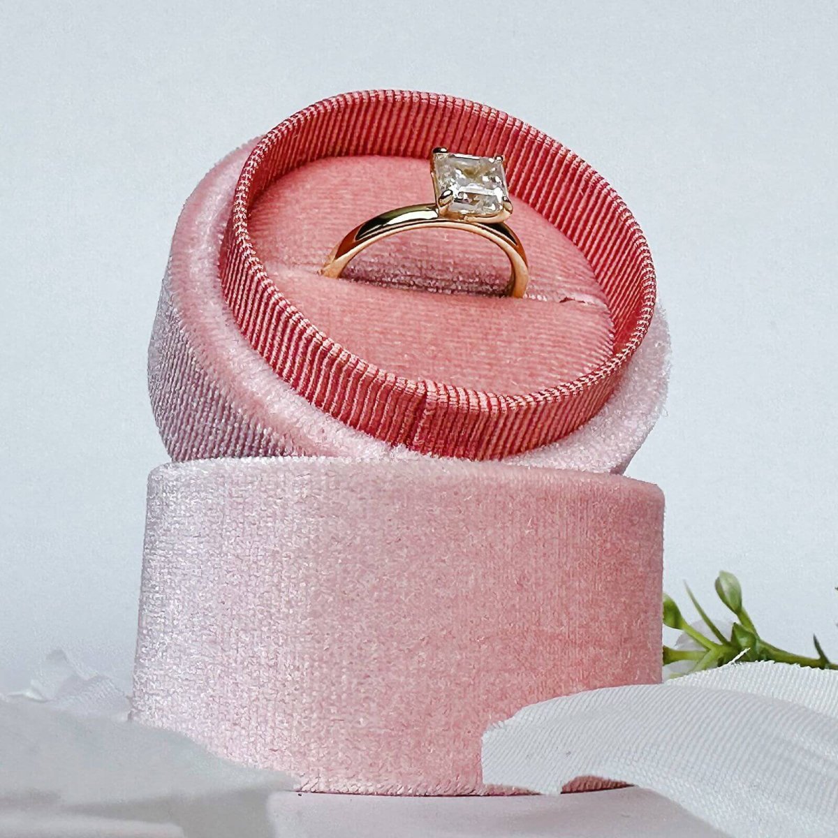 Anillo Danielle 10k moisanita assher 1.5ct con certificado GRA - Imagen 7