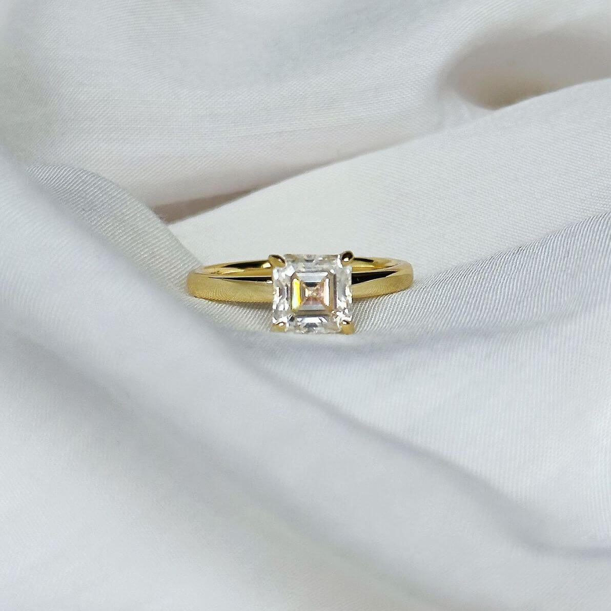 Anillo Danielle 10k moisanita assher 1.5ct con certificado GRA - Imagen 5