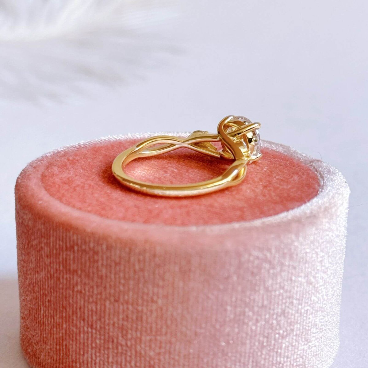 Anillo Florencia 14k moisanita 1.0ct con certificado GRA - Imagen 3