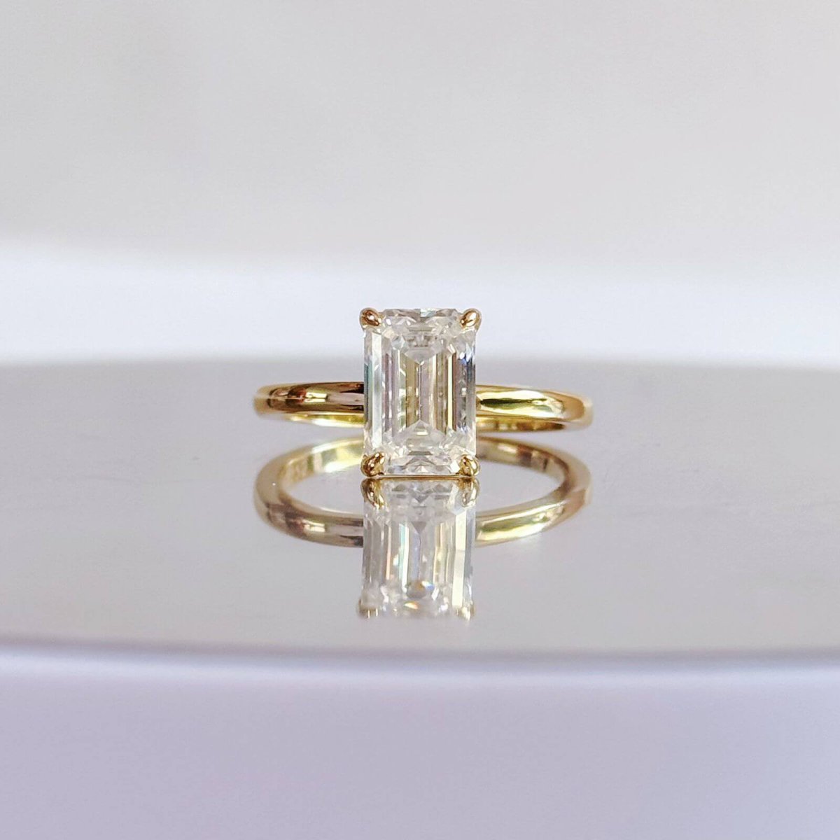 Anillo Hanna 10k moisanita esmeralda 2.5ct con certificado GRA - Imagen 3
