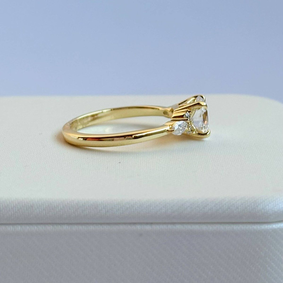 ANILLO AURORA MOISANITA 1.0CT CON CERTIFICADO GRA - Imagen 4