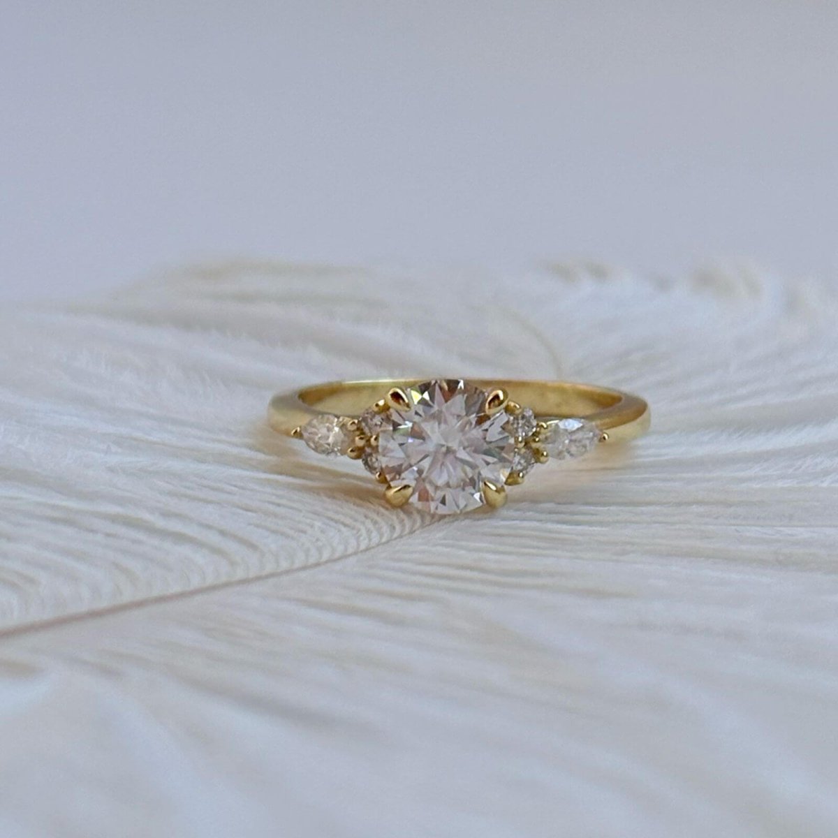 ANILLO AURORA MOISANITA 1.0CT CON CERTIFICADO GRA - Imagen 6