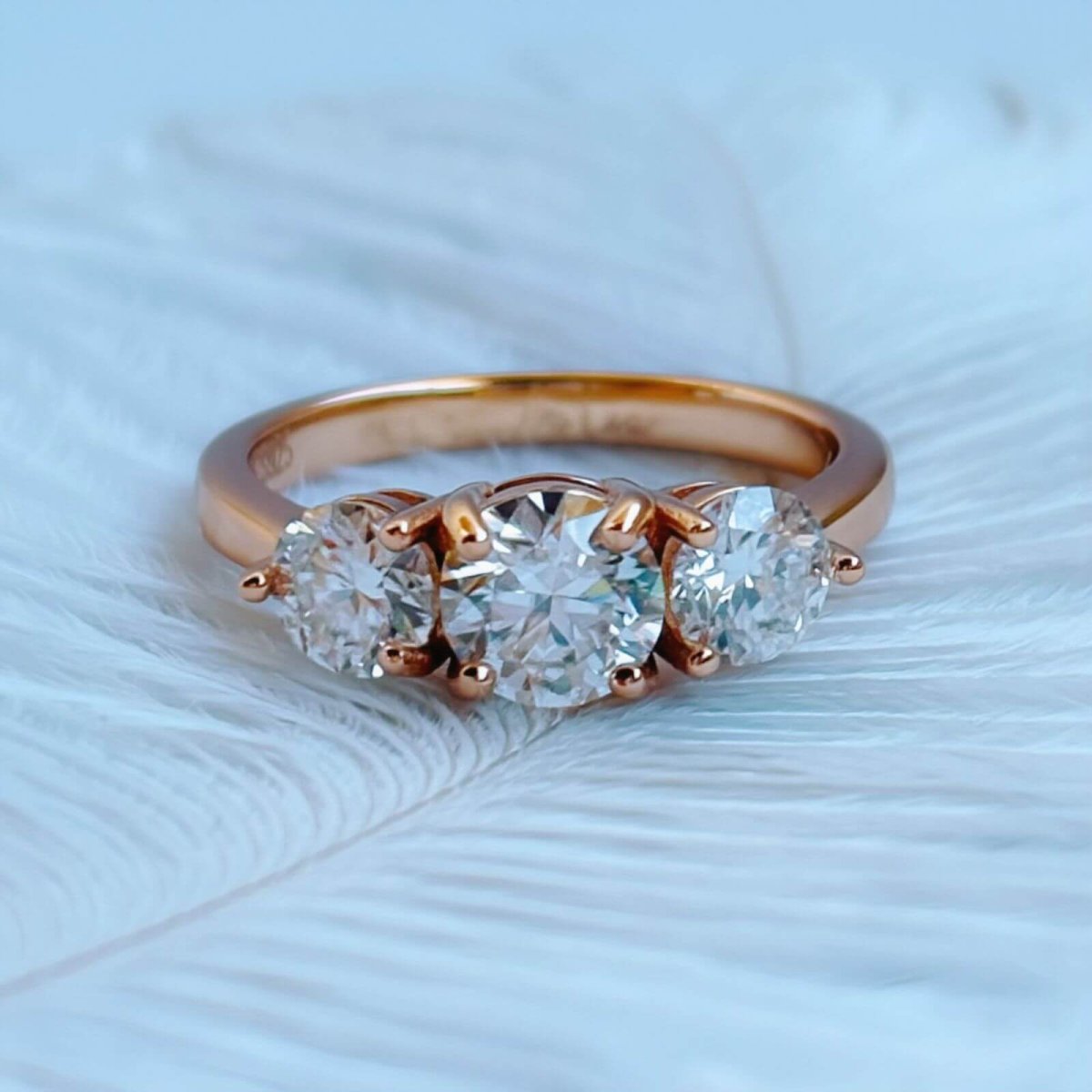 Anillo Triana 14k moisanita 1.4ct con certificado GRA